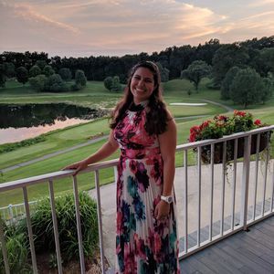 Meet your Posher, Crystal